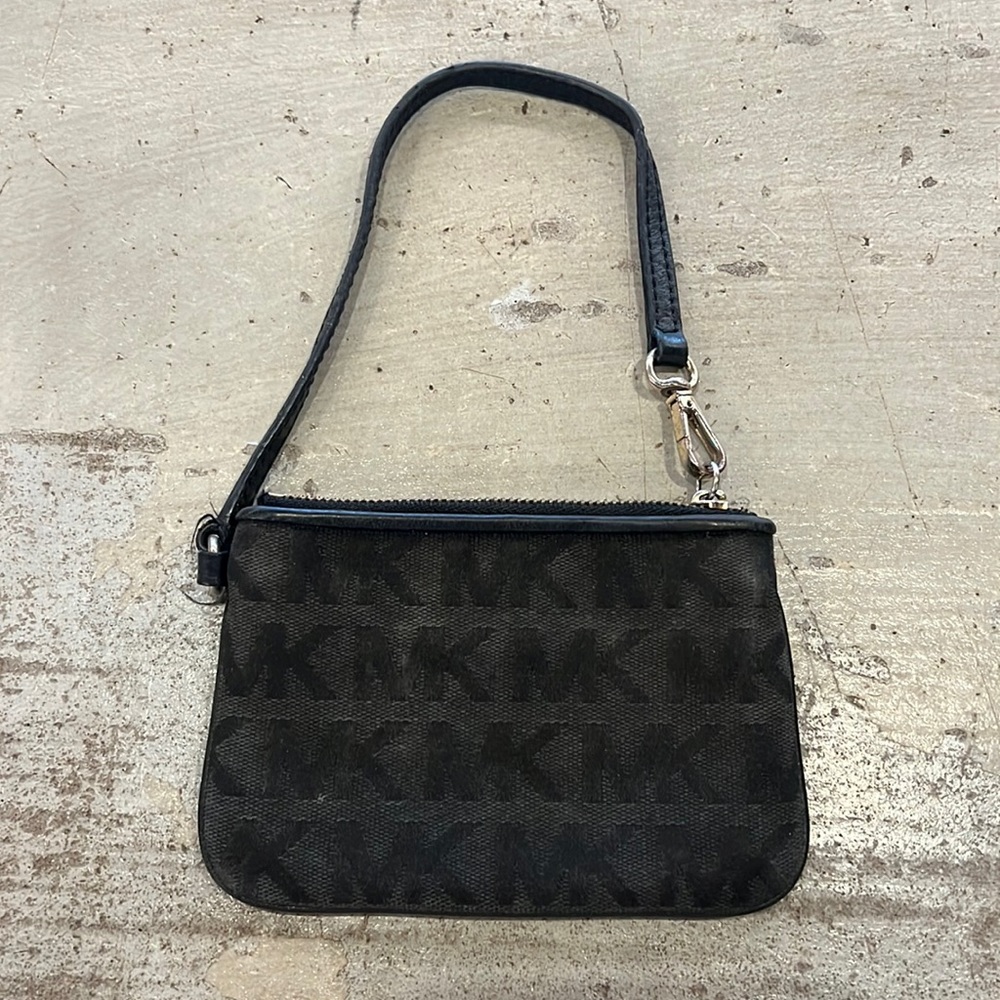 Michael Kors change purse